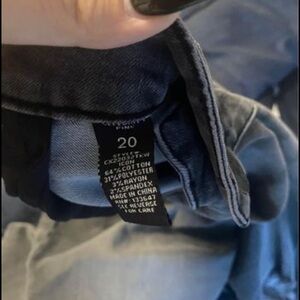 Celebrity pink Maurices jeans.